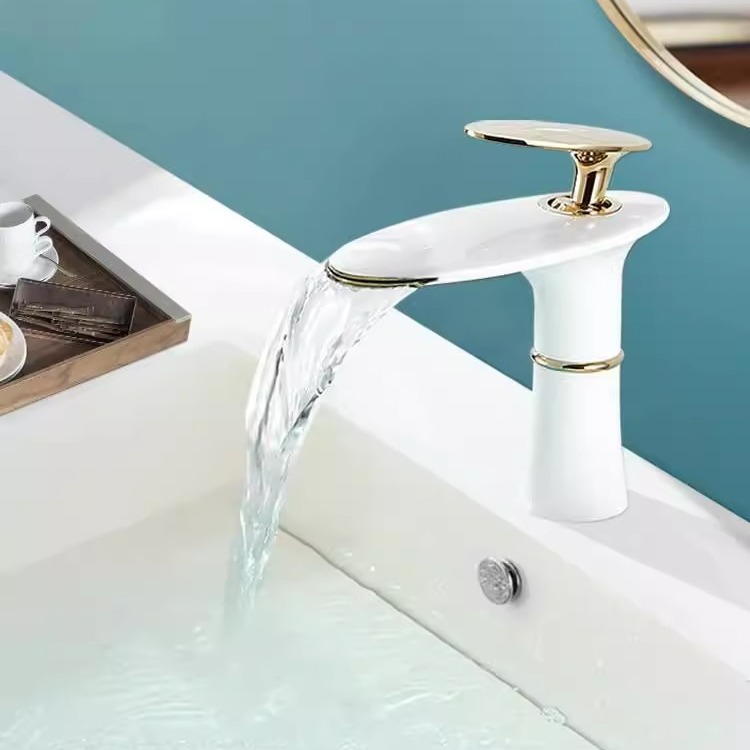 Bateria umywalkowa wodospad bi – Home Hardware Bathroom Sinks recenzja i cena